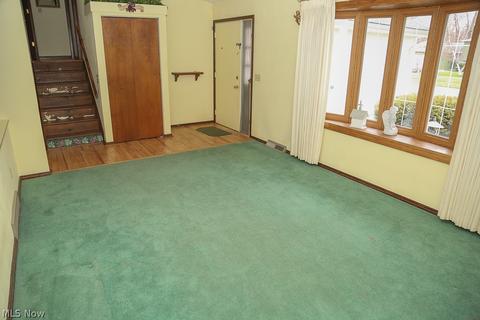 914 Howard St, Elyria, OH 44035 photo 5