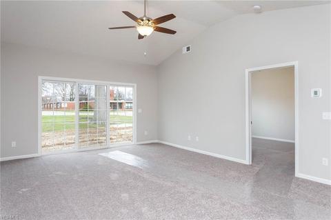 102 Fallen Oak Ln, Elyria, OH 44035 photo 17