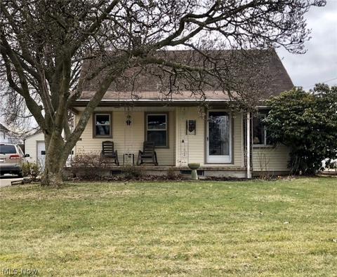 106 Renee Dr, Struthers, OH 44471 photo 1