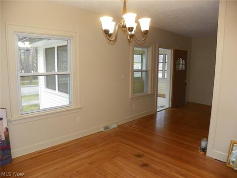 55 5th Ave, Berea, OH 44017 photo 5