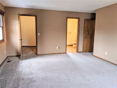 1609 Rustic Trl, Parma, OH 44134 photo 13