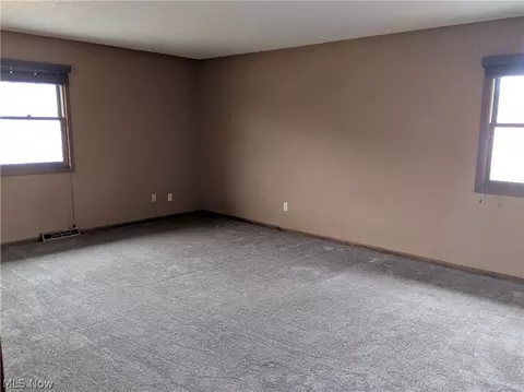 1609 Rustic Trl, Parma, OH 44134 photo 12