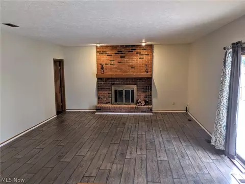 1609 Rustic Trl, Parma, OH 44134 photo 5