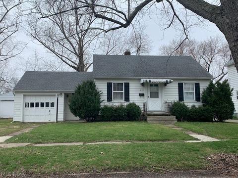 216 Pasadena Ave, Elyria, OH 44035 photo 2
