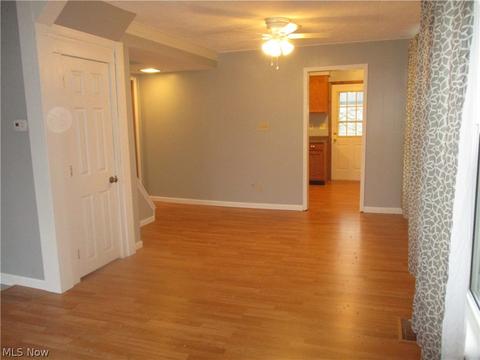 9792 E River Rd, Elyria, OH 44035 photo 2