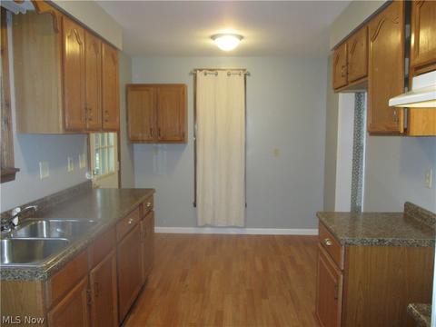 9792 E River Rd, Elyria, OH 44035 photo 5
