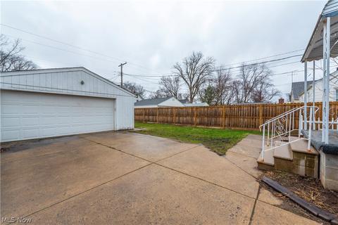 264 Roosevelt Ave, Elyria, OH 44035 photo 35