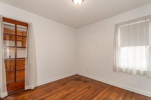 330 E 246th St, Euclid, OH 44123 photo 10
