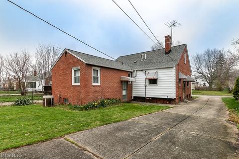 330 E 246th St, Euclid, OH 44123 photo 32