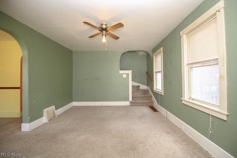 446 Garfield St, Struthers, OH 44471 photo 6