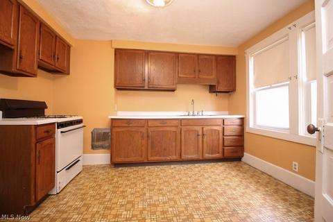 446 Garfield St, Struthers, OH 44471 photo 20