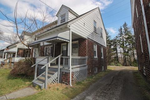 446 Garfield St, Struthers, OH 44471 photo 4