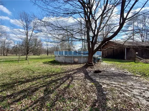 8602 Freedom Rd, Windham, OH 44288 photo 5