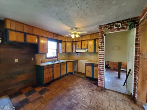 8602 Freedom Rd, Windham, OH 44288 photo 9