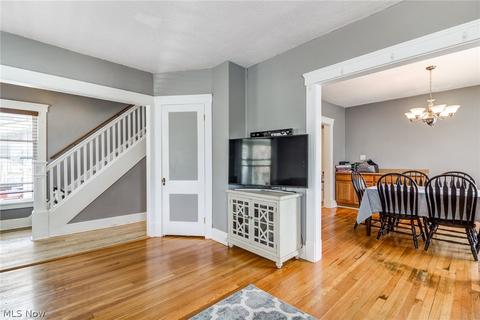 213 Olive St, Elyria, OH 44035 photo 7