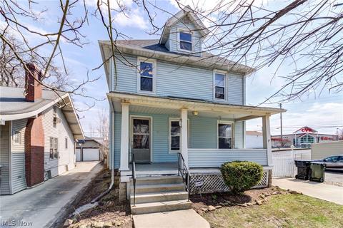 213 Olive St, Elyria, OH 44035 photo 2