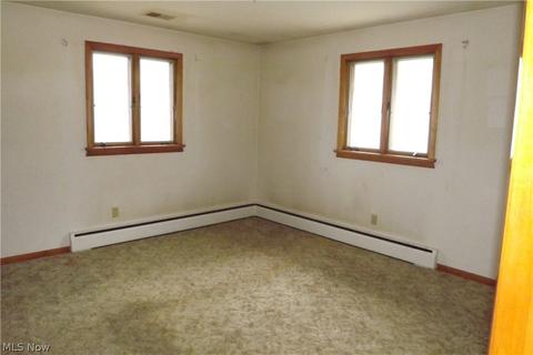 408 Bond St, Elyria, OH 44035 photo 9