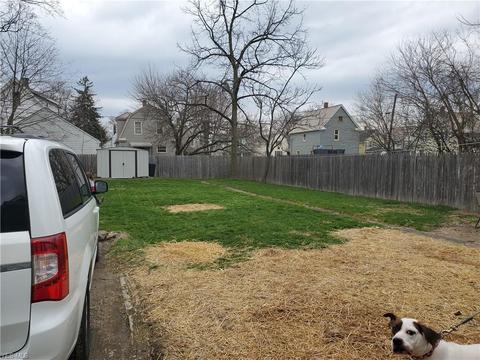 225 Bath St, Elyria, OH 44035 photo 19