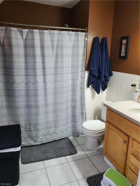 225 Bath St, Elyria, OH 44035 photo 15