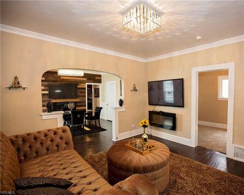 2907 Elyria Ave, Lorain, OH 44055 photo 4