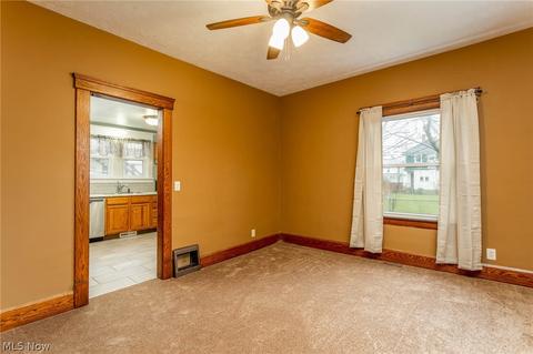 253 George St, Elyria, OH 44035 photo 6