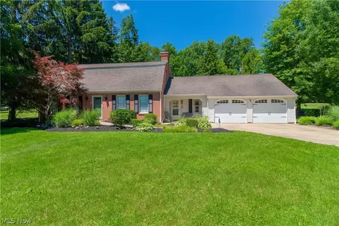 3563 Fox Run Dr, Ashtabula, OH 44004 photo 2