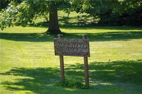 3563 Fox Run Dr, Ashtabula, OH 44004 photo 3
