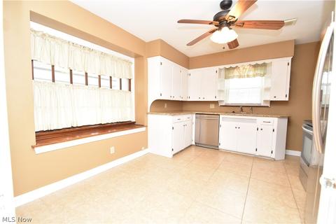 438 Orlo Ln, Boardman, OH 44512 photo 5