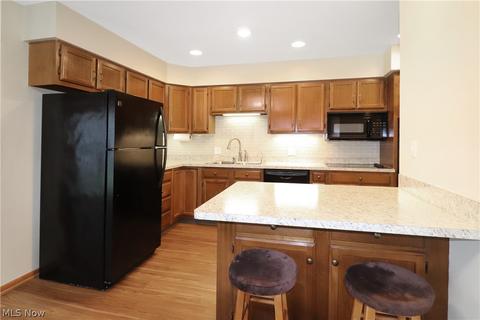 3003 Bancroft Rd, Fairlawn, OH 44333 photo 8