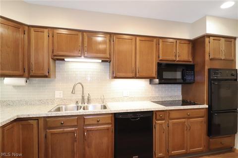 3003 Bancroft Rd, Fairlawn, OH 44333 photo 7