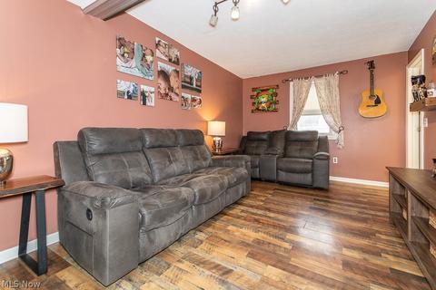 1877 Benjamin Rd, Madison, OH 44057 photo 2