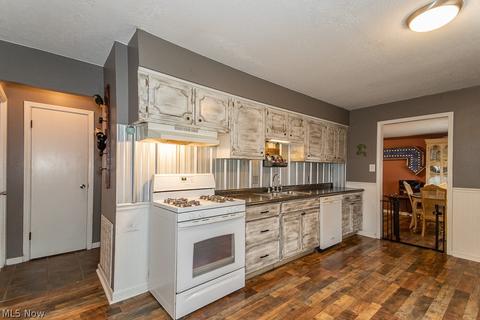 1877 Benjamin Rd, Madison, OH 44057 photo 6