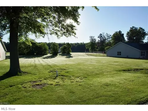 1782 East Main Street, Brewster, OH 44613