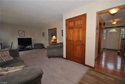 2330 Rockefeller Rd, Wickliffe, OH 44092 photo 7