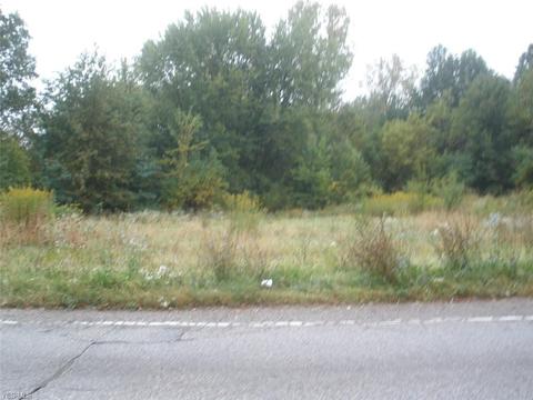 210 Fuller Rd, Elyria, OH 44035 photo 1