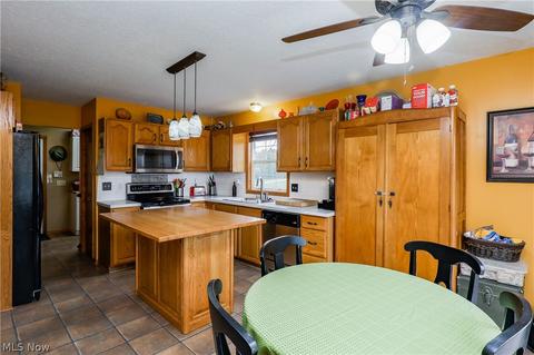 1798 Springhaven Cir NE, Massillon, OH 44646 photo 7