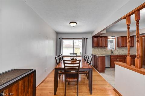 4744 Brook Ln, Brooklyn, OH 44144 photo 8