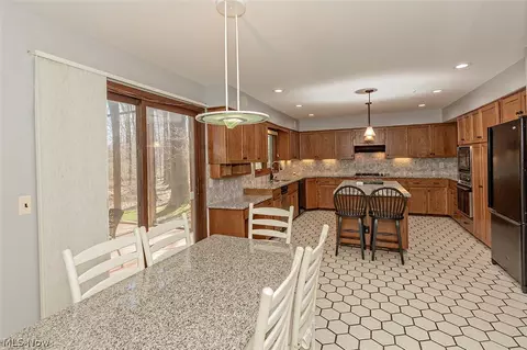 5161 Lansdowne Dr, Solon, OH 44139 photo 6