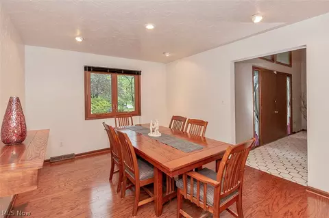 5161 Lansdowne Dr, Solon, OH 44139 photo 5