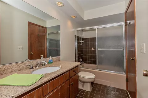 5161 Lansdowne Dr, Solon, OH 44139 photo 22
