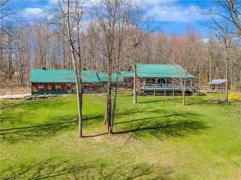 8598 Eberhart Rd NE, Dover, OH 44622 photo 1