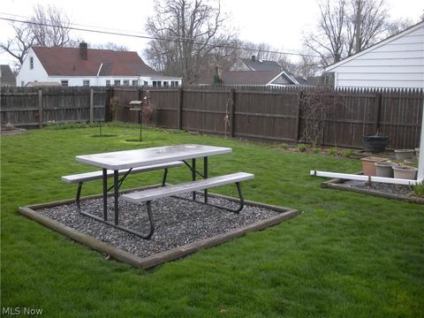 6326 Murray Ave, Ashtabula, OH 44004 photo 11