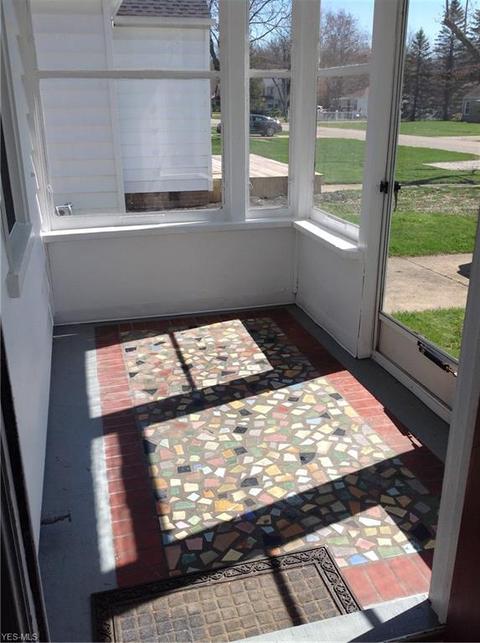 265 E Vermont Ave, Sebring, OH 44672 photo 6