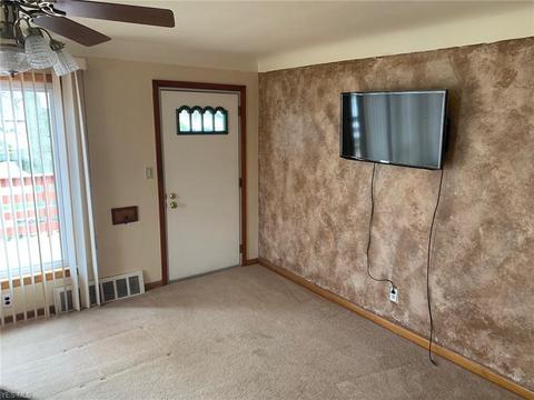 770 E 266th St, Euclid, OH 44132 photo 6