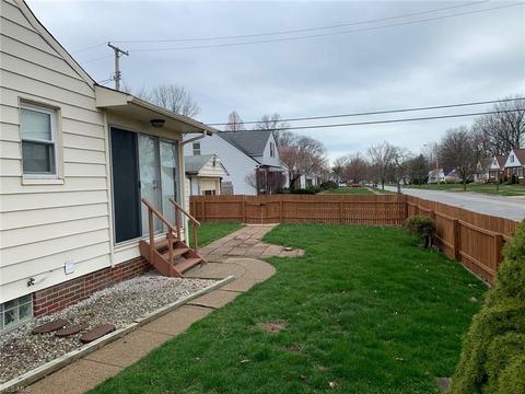 770 E 266th St, Euclid, OH 44132 photo 3