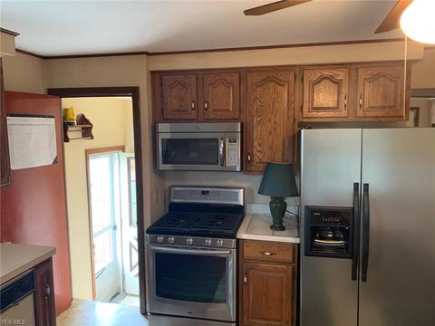 770 E 266th St, Euclid, OH 44132 photo 9