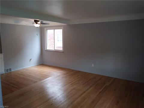 6296 State Rd, Parma, OH 44134 photo 12