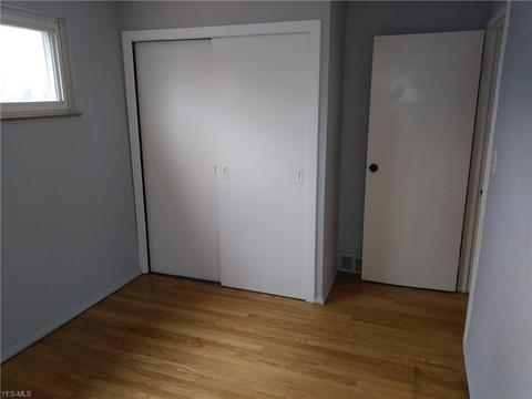 6296 State Rd, Parma, OH 44134 photo 14