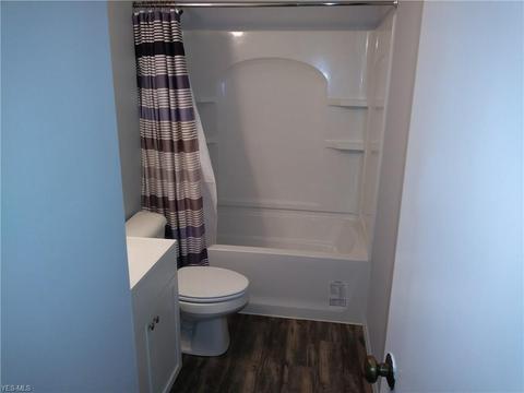 6296 State Rd, Parma, OH 44134 photo 8
