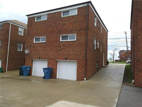 6296 State Rd, Parma, OH 44134 photo 3